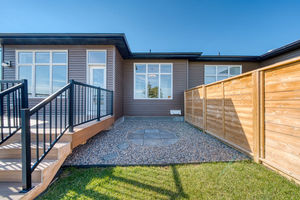 044-240 D_Arcy Villas Okotoks-44