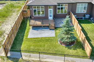 046-240 D_Arcy Villas Okotoks-46