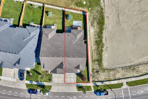 047-240 D_Arcy Villas Okotoks-47
