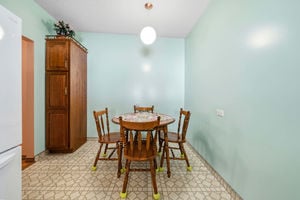 012-10407 2 St SE-12
