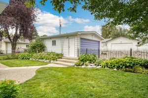 039-10407 2 St SE-39