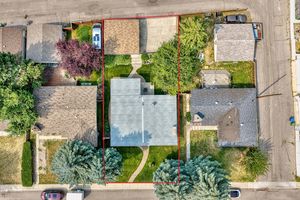 043-10407 2 St SE-43