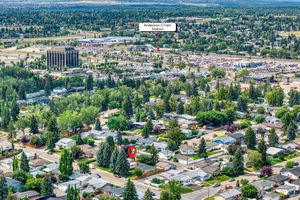 047-10407 2 St SE-47