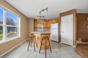 017-224 McKenzie Towne Link SE-12