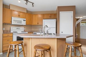 018-224 McKenzie Towne Link SE-13