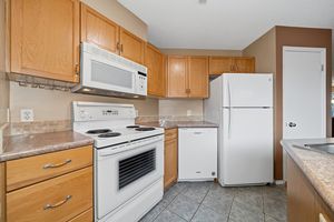 019-224 McKenzie Towne Link SE-14