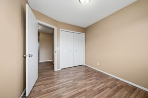032-224 McKenzie Towne Link SE-24