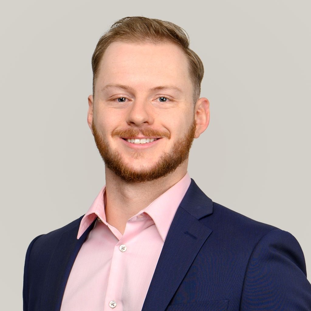 taylor-cox-agent-photo