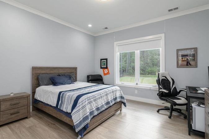 15-foxchase37