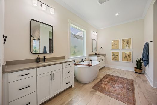113-Laurel-Oak-38
