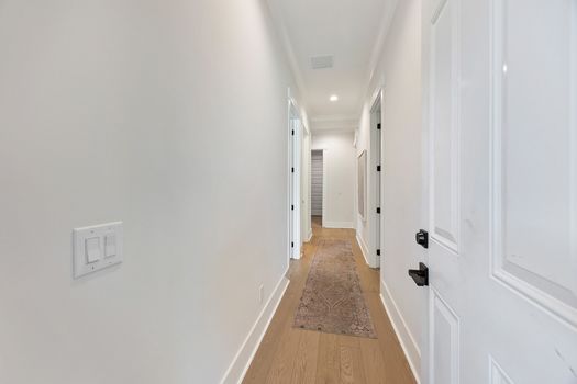 113-Laurel-Oak-49
