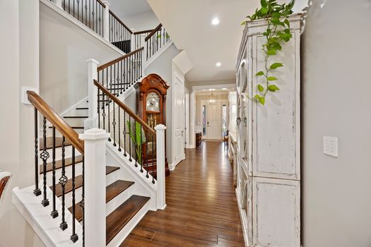 Foyer_Stairway