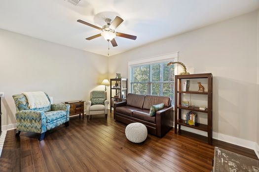 GuestLiving