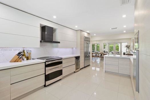 5601 Maggiore St (10)