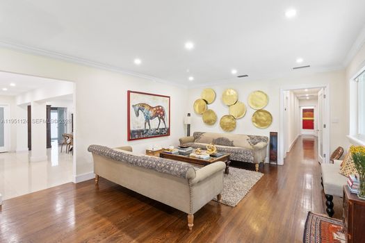 5601 Maggiore St (4)