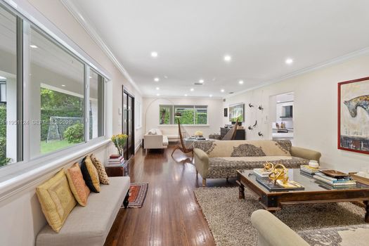 5601 Maggiore St (5)