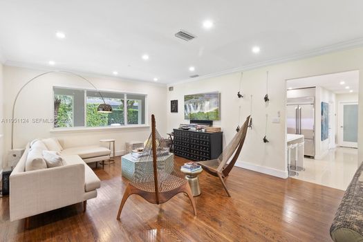 5601 Maggiore St (6)