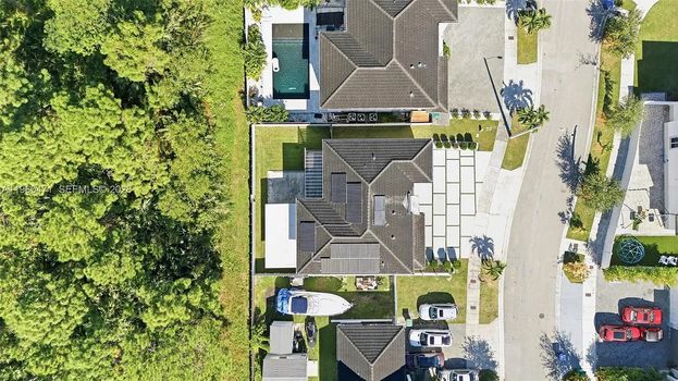 18350 SW 139th Path, Miami, FL (27)