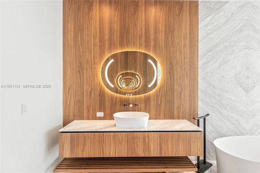 5 Grove Isle S301, Coconut Grove, FL (24)