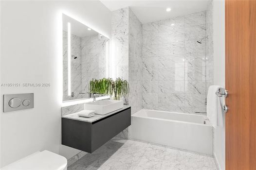 5 Grove Isle S301, Coconut Grove, FL (29)