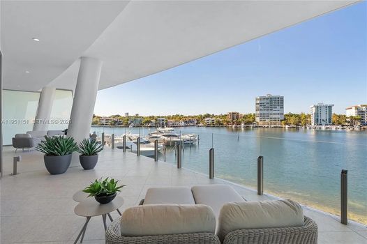 5 Grove Isle S301, Coconut Grove, FL (52)