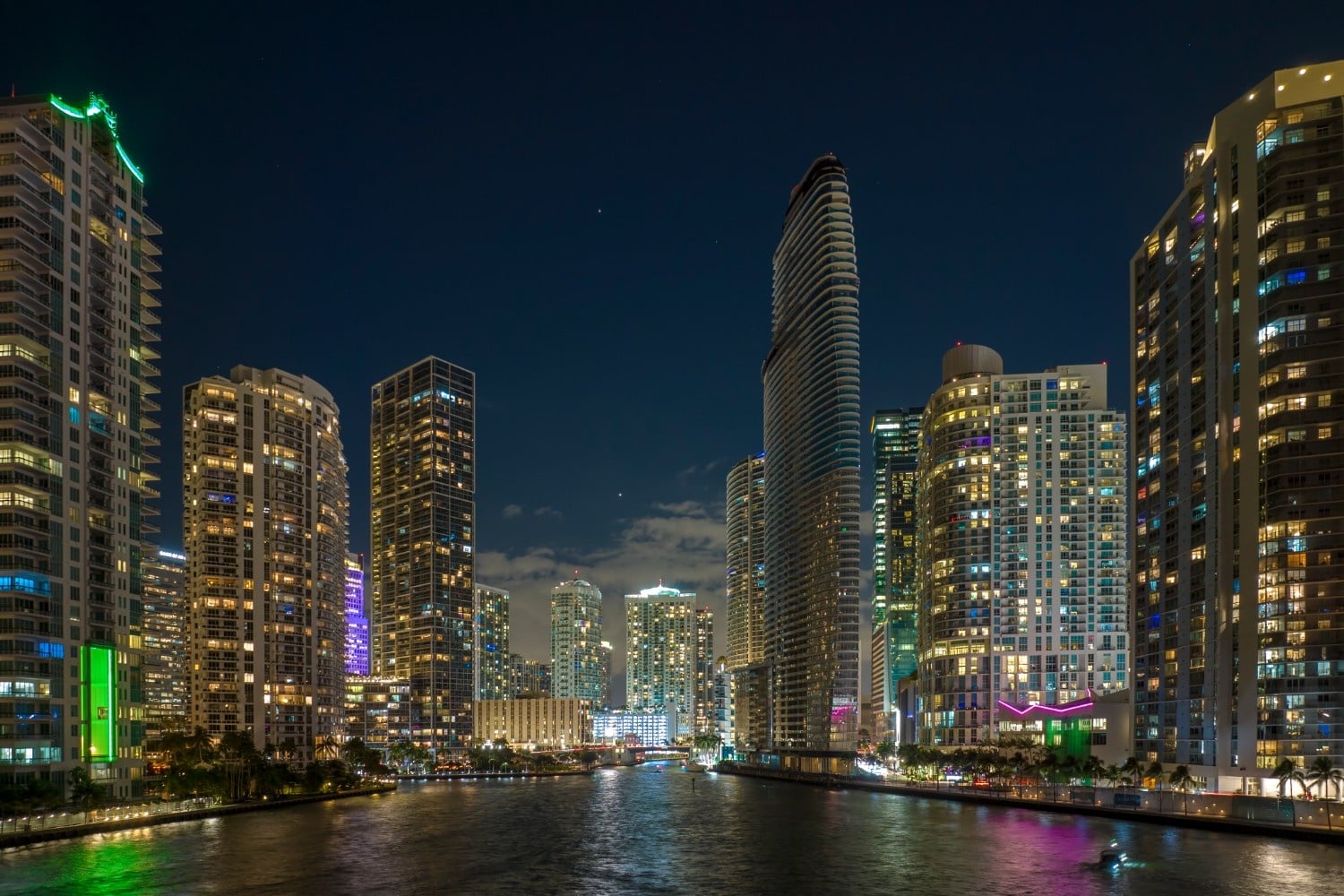 Where to live in Miami — aerial view of Miami-Dade neighborhoods — Labrada Realty