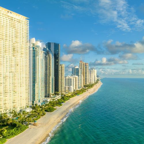North Beach Miami Homes for Sale | Labrada Realty