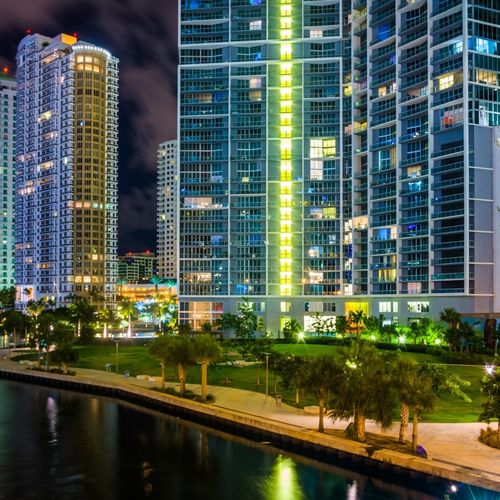 Condos Miami Brickell: The Investor's Edge Portals Miss