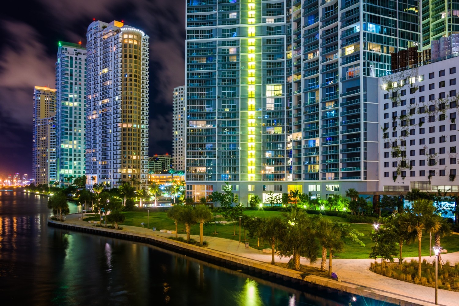 condos miami brickell along Brickell Avenue, Miami, Labrada Realty