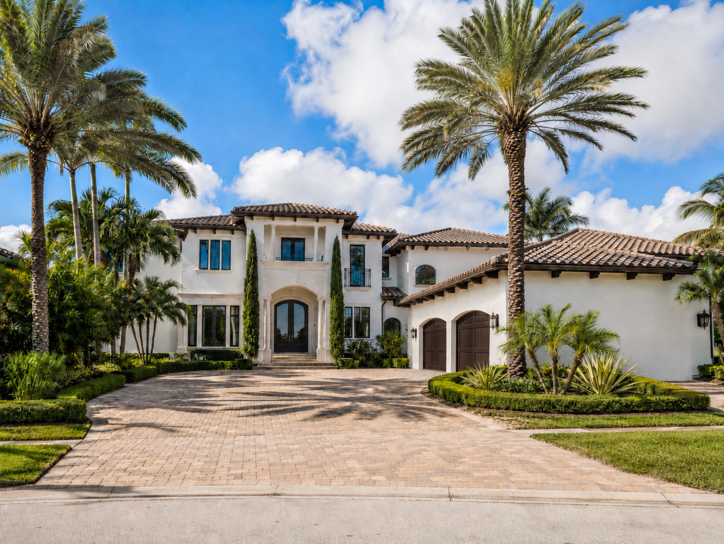 Doral real estate luxury homes in Doral Estates, Miami, Labrada Realty