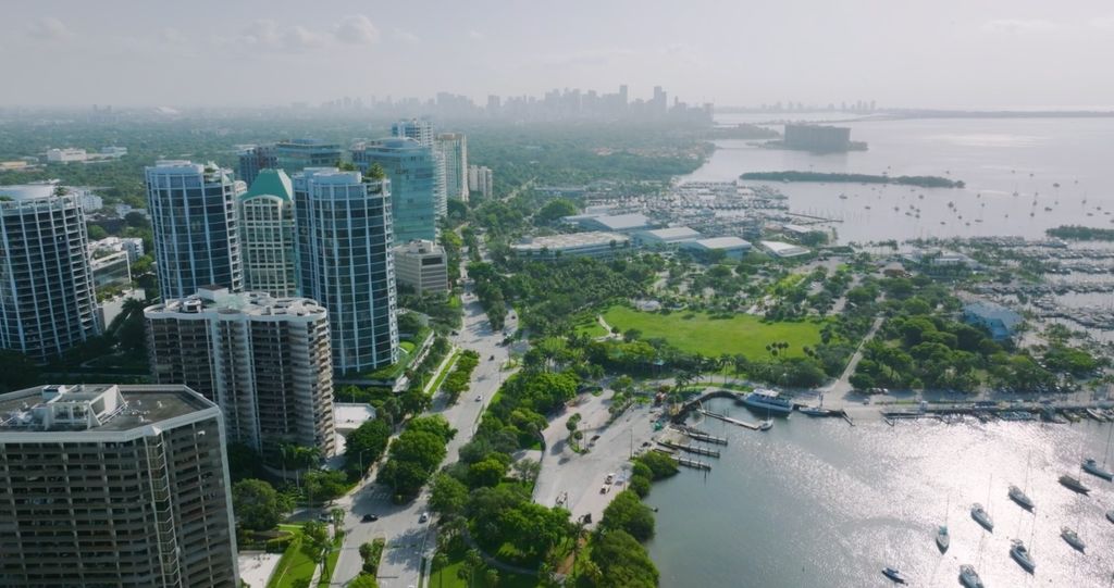 Coconut grove waterfront homes with private dock, Biscayne Bay, Labrada Realty