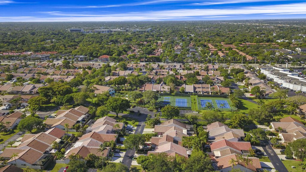 Miami-Dade Kendall area real estate, sell my house Miami FL with mortgage or tenants, Labrada Realty