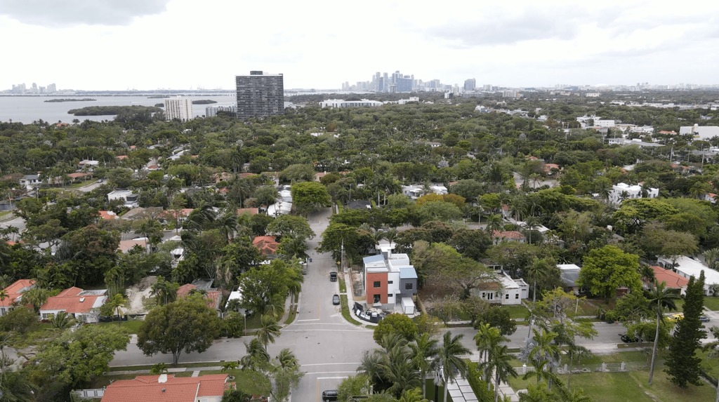 Living in Pinecrest Florida Old Cutler Road corridor Miami-Dade Labrada Realty
