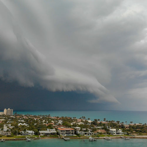 Hurricane Insurance Miami: What Sellers and Buyers Need to Know