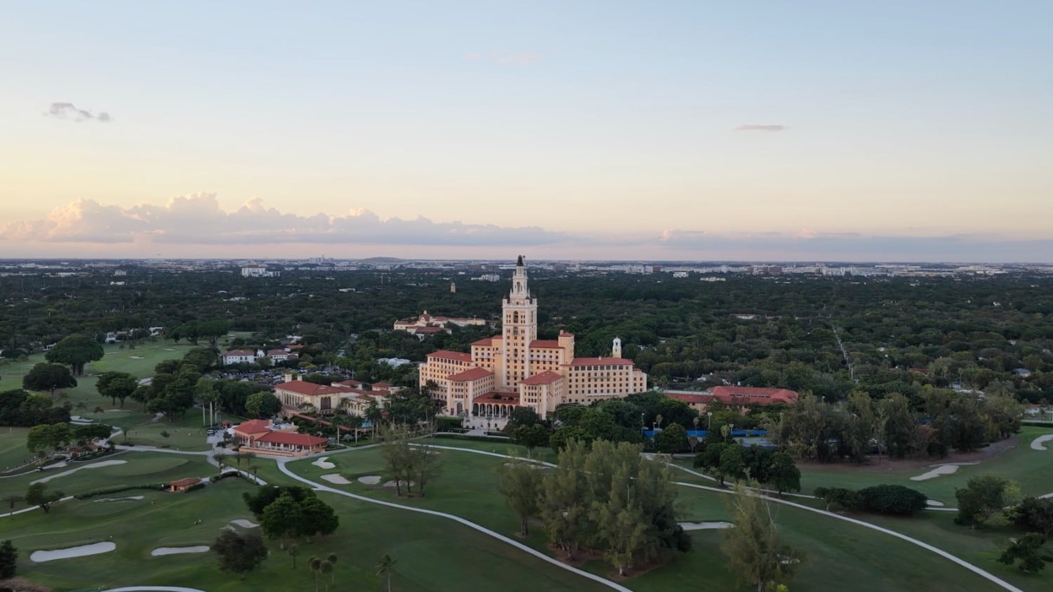 Realtors in coral gables fl, Miracle Mile area of Coral Gables, Miami | Labrada Realty