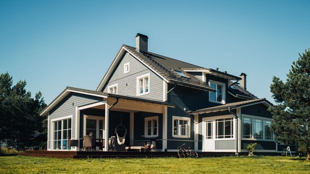 Coordinate showings and evaluate homes with confidence