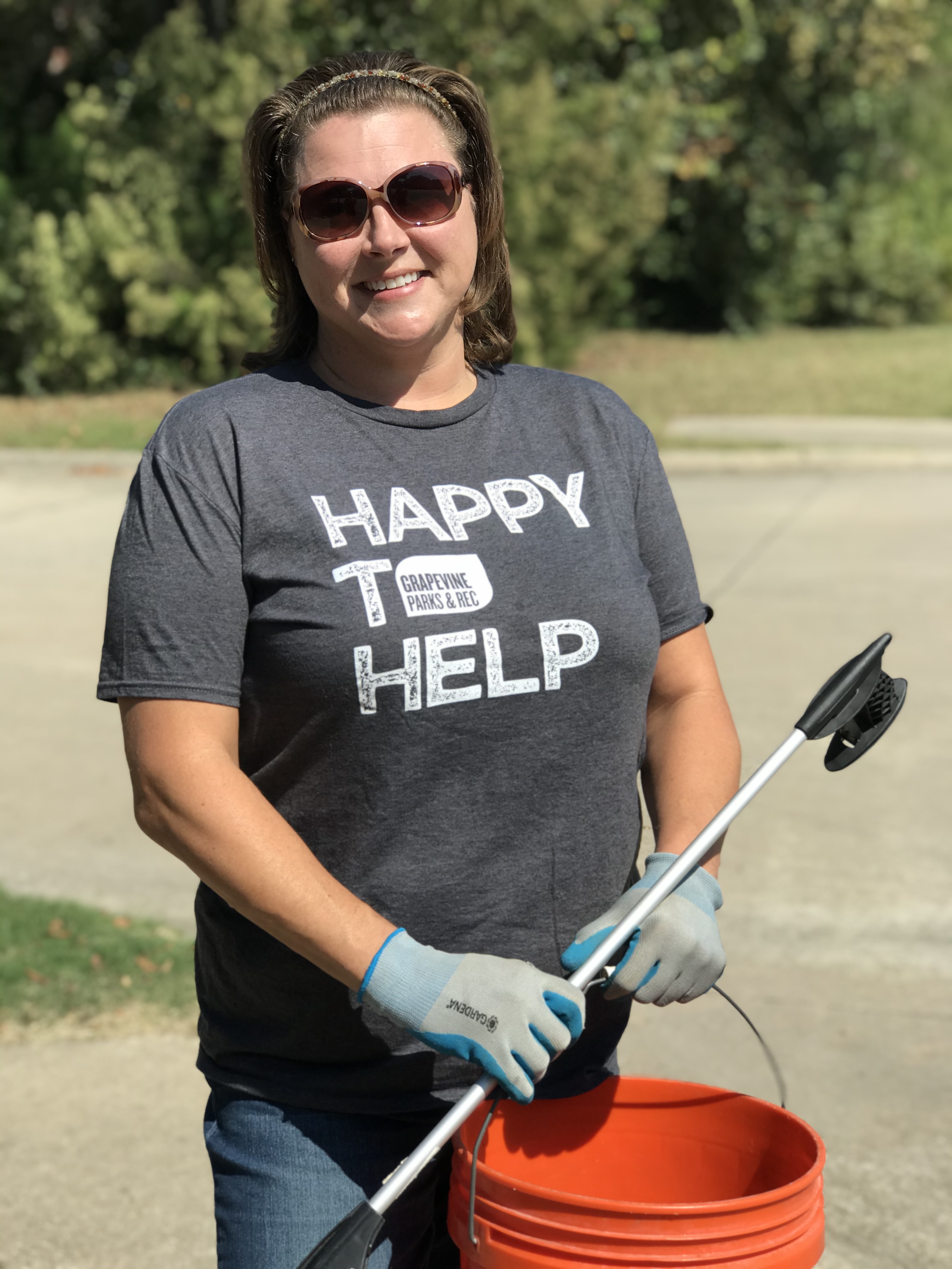 Amy Beyer volunteering