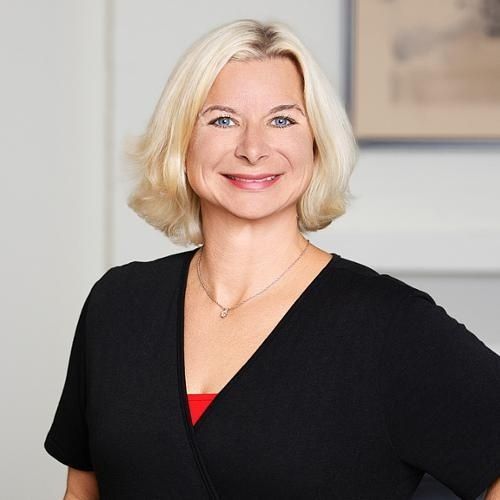 Crystal Zschirnt | Military & Defense Relocation Specialist