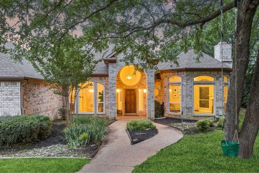 2 4709 Nantucket Ct, Flower Mound, TX 75022 front twilight