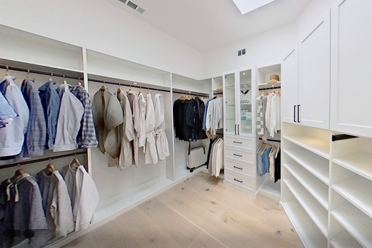4709 Nantucket Ct Closet