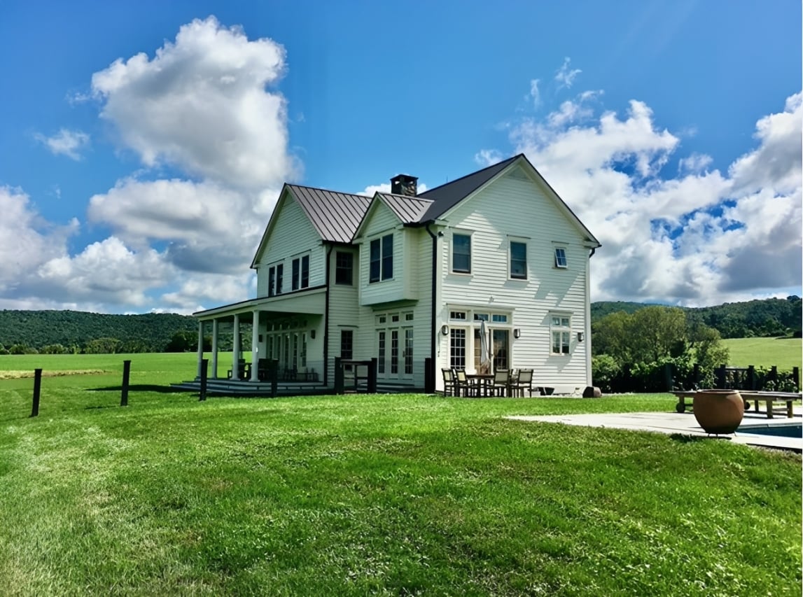 House White Neil (1)