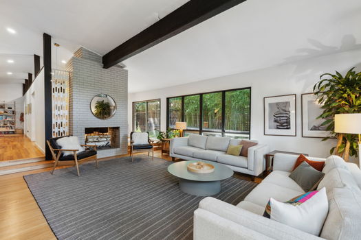 10-9021Guildhall_010