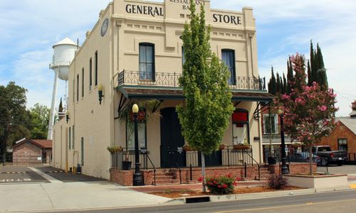 A Local's Guide to Old Town Elk Grove