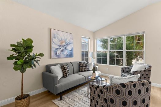 09-09_Living-Room