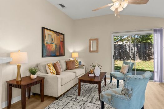 14-14_Family-Room