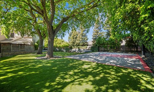 The Role of Land and Privacy in Luxury &hellip;