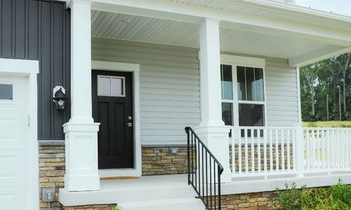 The Difference Between Production and Semi-Custom Builders