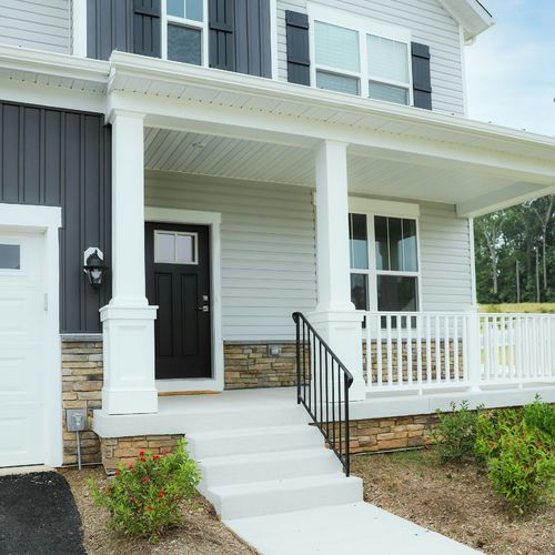 The Difference Between Production and Semi-Custom Builders