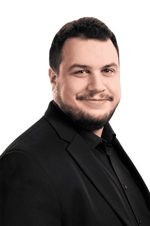 Andrew Samwel headshot