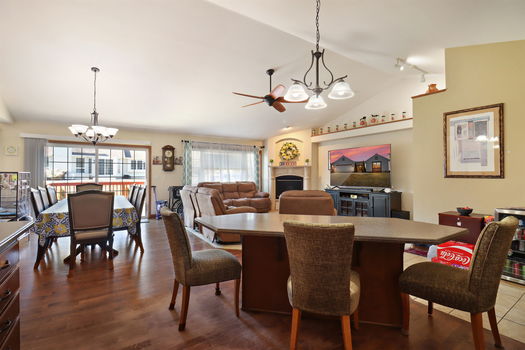 10-web-or-mls-6430 92nd Ave, Kenosha, WI - 09